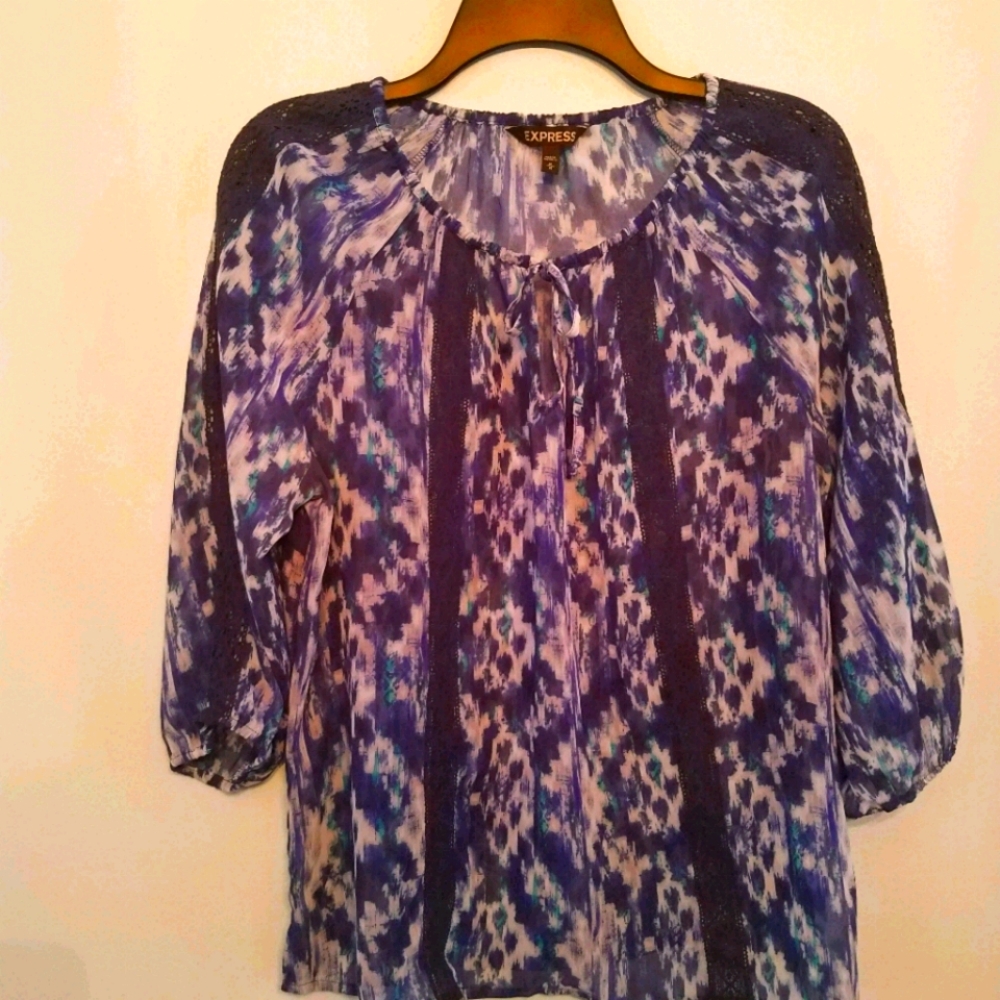 Gorgeous Blue Patterned Express Blouse - medium
